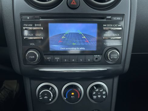 Used 2014 Nissan Rogue S w/ Convenience Package AWD/4WD image 19