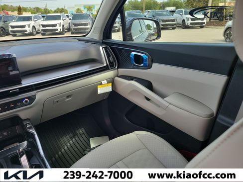 New 2026 Kia Sorento S w/ S Panoramic Sunroof Package FWD image 16