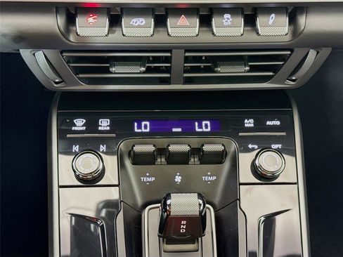 Used 2025 Porsche 911 Carrera image 16