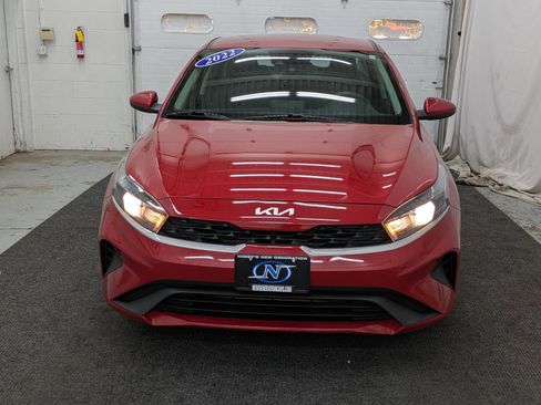 Used 2022 Kia Forte LXS image 9