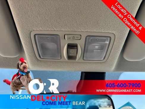 Used 2025 Hyundai Venue SEL FWD image 27