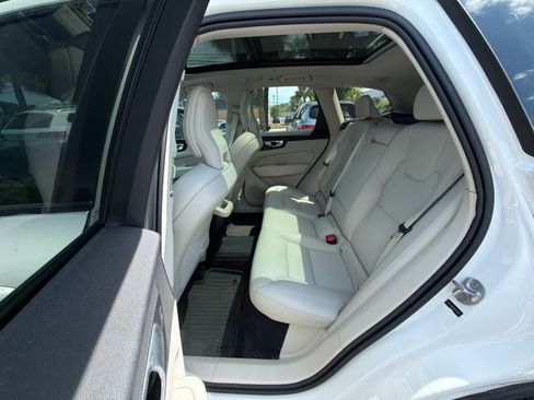 Used 2024 Volvo XC60 B5 Core w/ Protection Package Premier AWD/4WD image 24