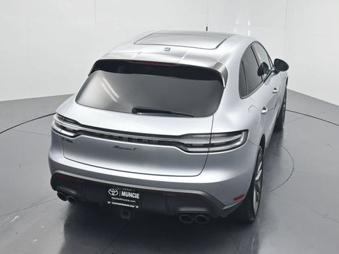 Used 2024 Porsche Macan AWD/4WD image 64