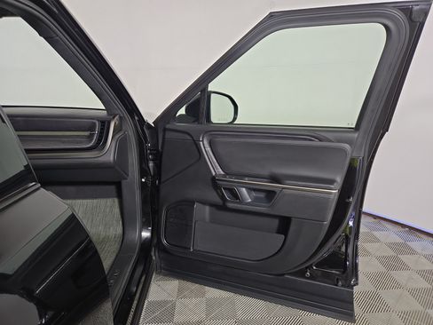 Used 2023 Rivian R1S Launch Edition AWD/4WD image 18