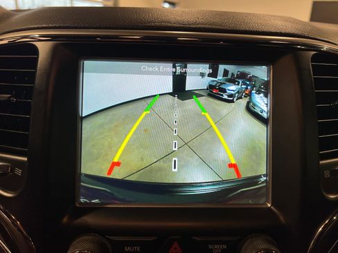 Used 2018 Jeep Grand Cherokee Trailhawk image 19