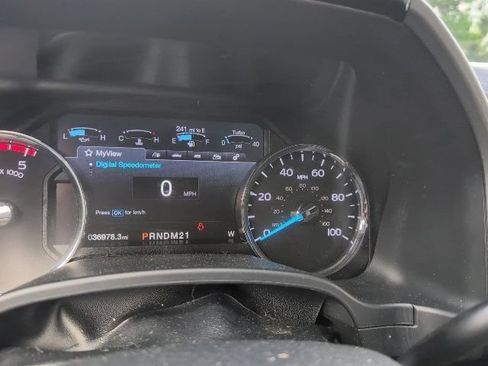 Used 2019 Ford F250 Lariat w/ Lariat Value Package AWD/4WD image 26