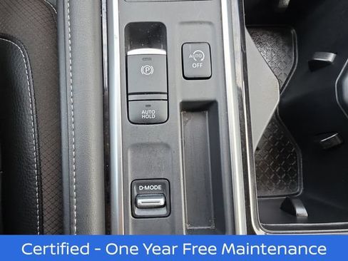 Certified 2025 Nissan Pathfinder SL FWD image 28