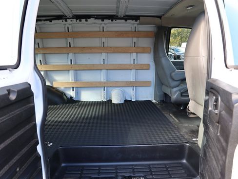 Used 2024 Chevrolet Express 2500 w/ Driver Convenience Package image 14