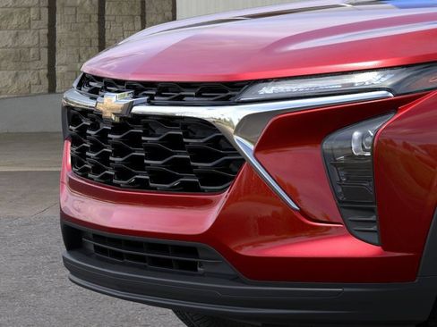 New 2026 Chevrolet Trax LS w/ LS Convenience Package FWD image 13