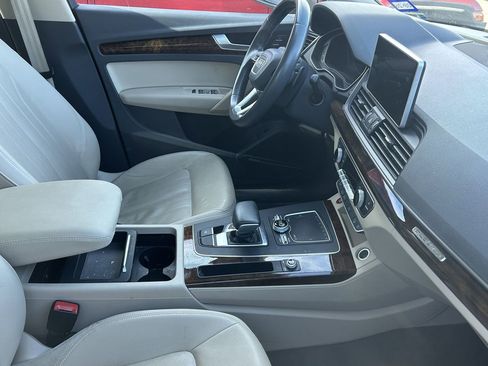 Used 2018 Audi Q5 2.0T Premium Plus w/ Premium Plus Package AWD/4WD image 9