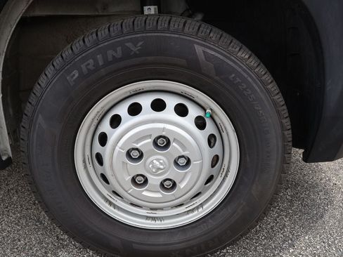 Used 2026 RAM ProMaster 2500 w/ Premium Convenience Group FWD image 13