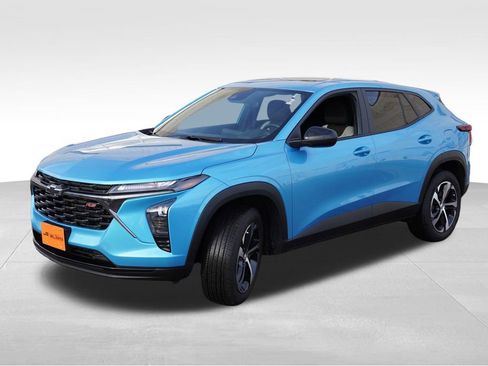 Certified 2025 Chevrolet Trax RS w/ Sunroof Package image 12