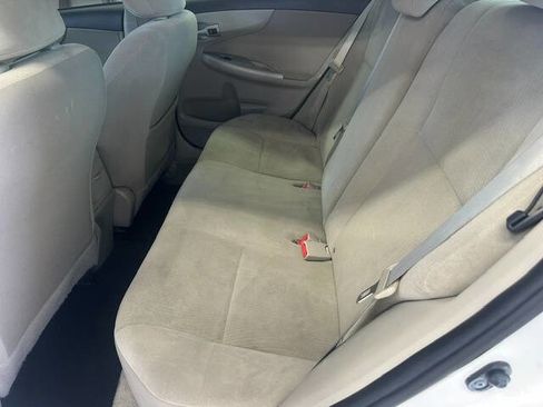 Used 2013 Toyota Corolla LE FWD image 10