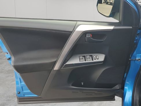 Used 2017 Toyota RAV4 LE image 26