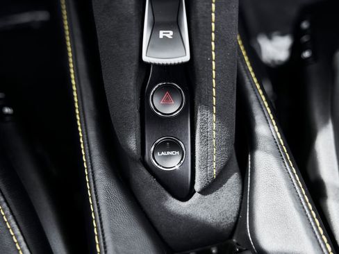 Used 2021 McLaren 720S Luxury RWD image 59