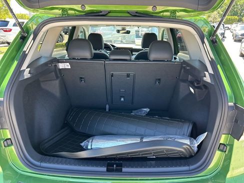 Used 2025 Volkswagen Taos SE image 46