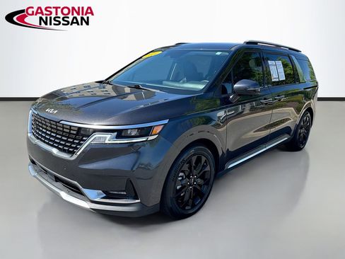 Used 2022 Kia Carnival SX FWD image 3