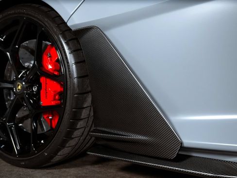 Used 2024 Lamborghini Revuelto AWD/4WD image 20
