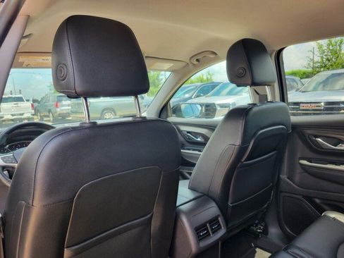 Used 2024 GMC Terrain SLT FWD image 26