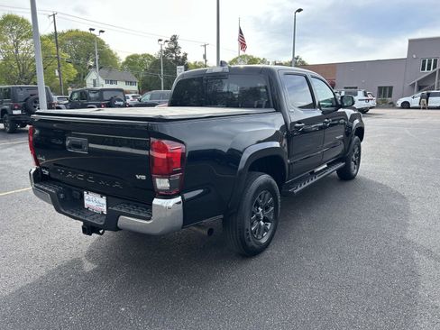 Used 2023 Toyota Tacoma SR5 AWD/4WD image 5
