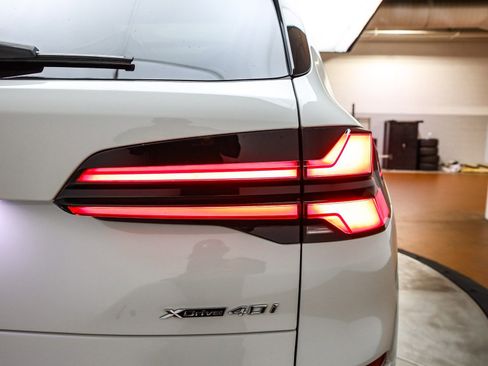 Certified 2024 BMW X5 xDrive40i w/ M Sport Package image 12