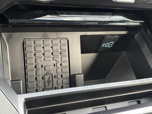 New 2026 Ford F250 Lariat w/ Chrome Package image 23