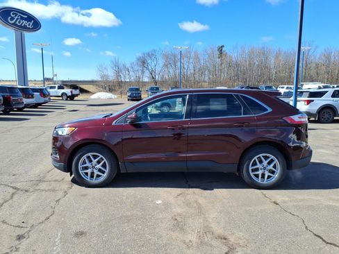 Used 2021 Ford Edge SEL w/ Convenience Package image 2