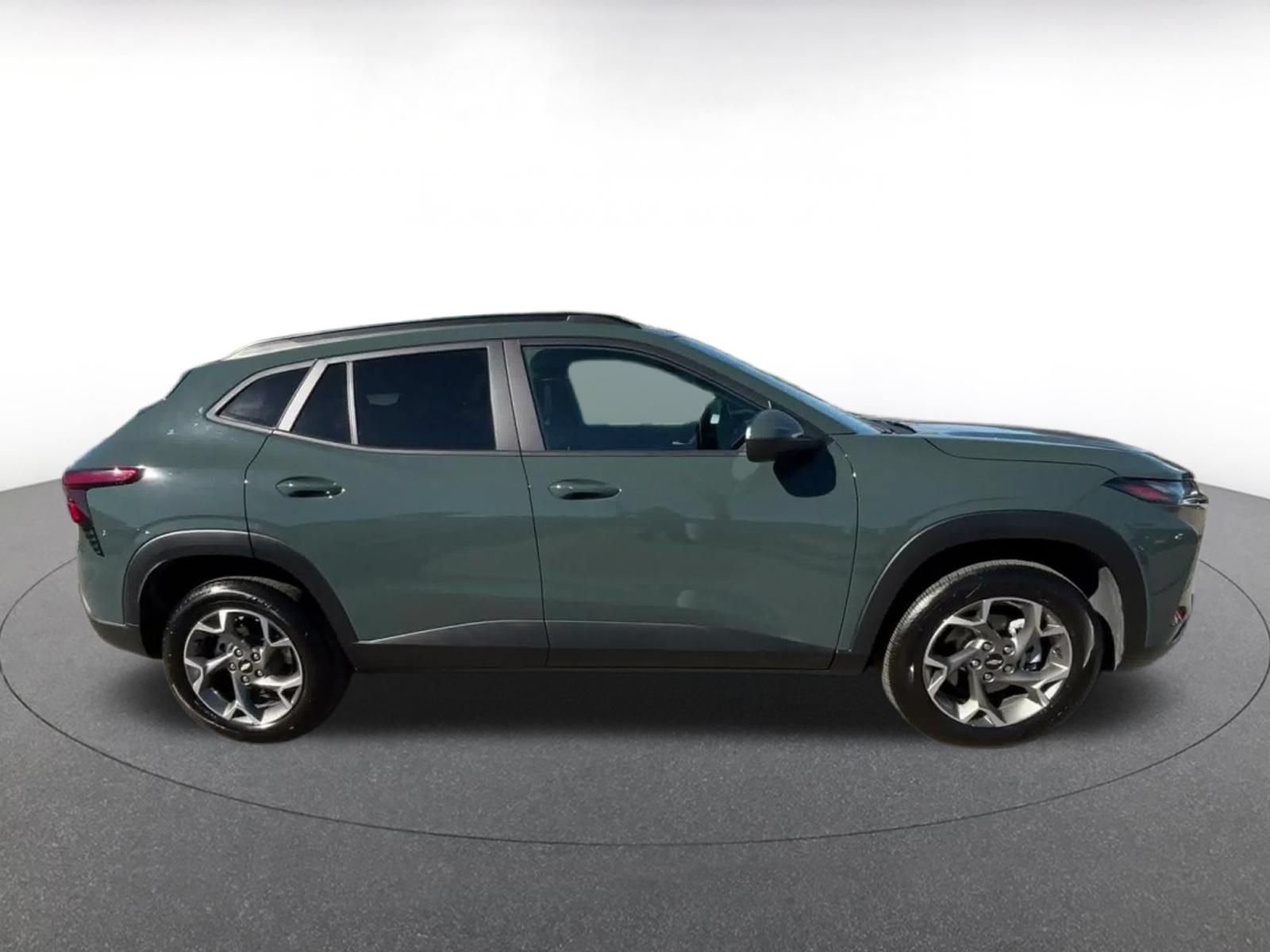 Used 2025 Chevrolet Trax LT w/ LT Convenience Package FWD image 15