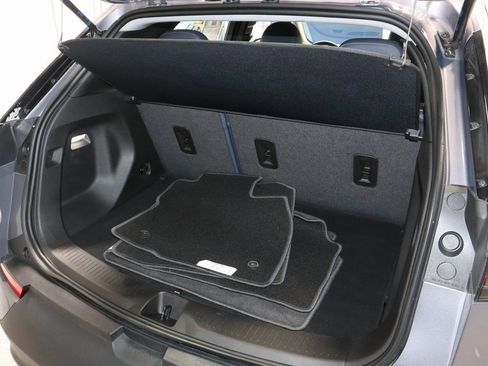 Used 2022 Chevrolet Bolt EUV Premier image 19