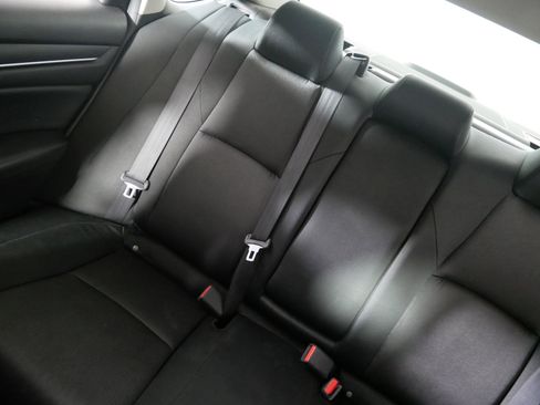 Used 2018 Honda Accord LX image 12