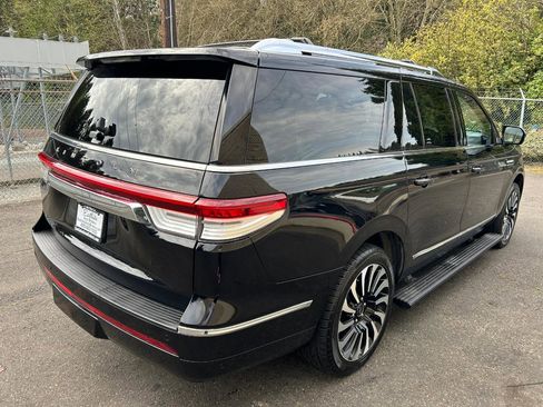 Used 2022 Lincoln Navigator L Black Label image 5