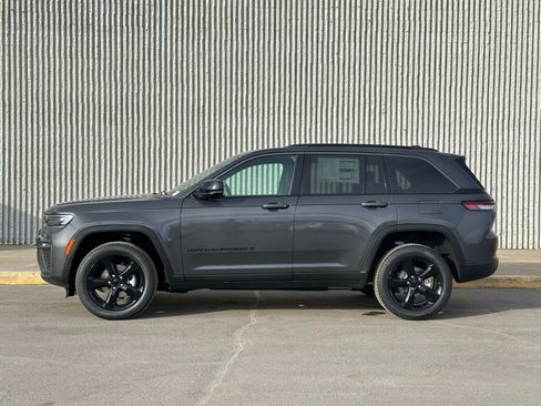 New 2026 Jeep Grand Cherokee Limited w/ Limited Altitude Package image 2
