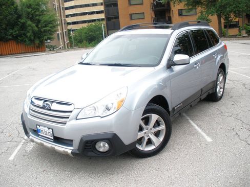 Used 2013 Subaru Outback 2.5i Limited AWD/4WD image 1