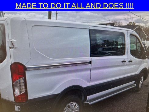 Used 2024 Ford Transit 250 Low Roof w/ Exterior Upgrade Package image 8