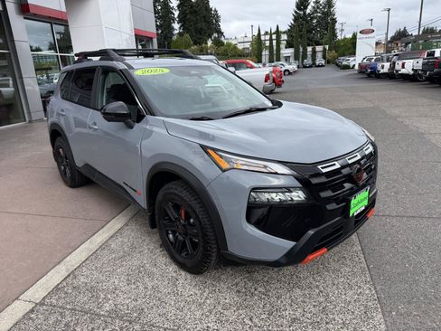 Used 2025 Nissan Rogue SV w/ Rock Creek Premium Package AWD/4WD image 8