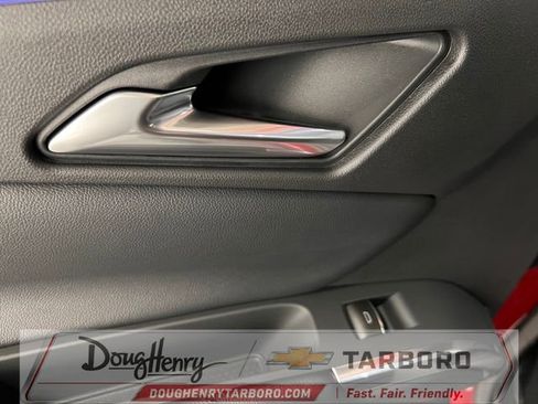 New 2026 Chevrolet Traverse RS w/ LPO, Floor Liner Package FWD image 32