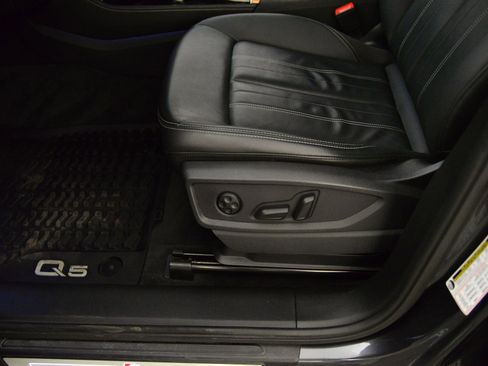 Certified 2023 Audi Q5 2.0T Premium Plus w/ Premium Plus Package image 32