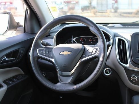 Used 2022 Chevrolet Equinox LT image 20