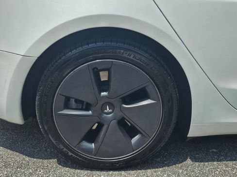 Used 2023 Tesla Model 3 Standard Range RWD image 15