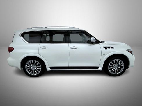 Used 2016 INFINITI QX80 4WD w/ Deluxe Technology Package image 4