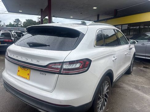 Used 2019 Lincoln Nautilus Reserve FWD image 5