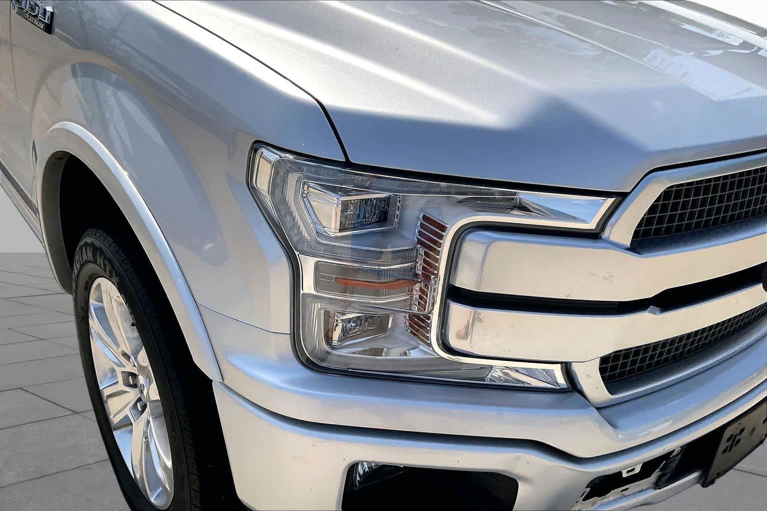 Used 2018 Ford F150 Platinum w/ Equipment Group 701A Luxury AWD/4WD image 27