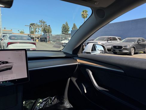 Used 2023 Tesla Model 3 Standard Range RWD image 22