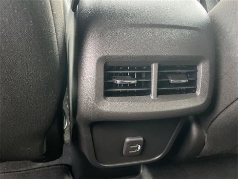 Certified 2023 Chevrolet Equinox LT image 20