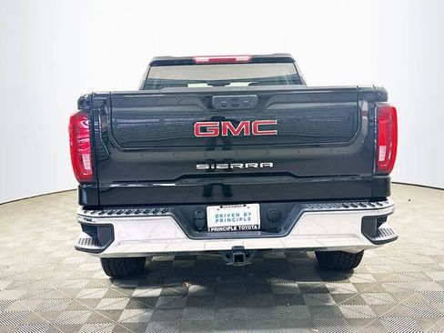 Used 2024 GMC Sierra 1500 SLT image 7