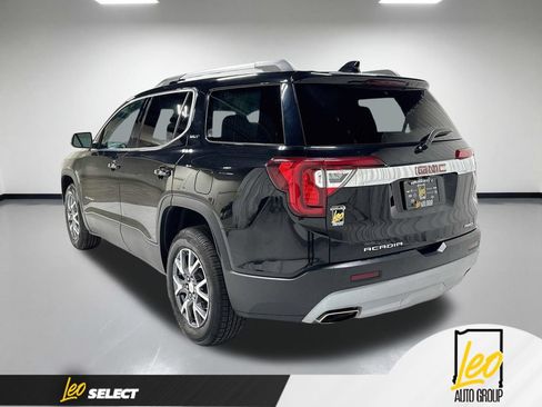 Used 2023 GMC Acadia SLT AWD/4WD image 10