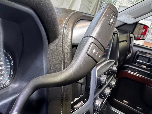 Used 2018 GMC Sierra 1500 SLT AWD/4WD image 28