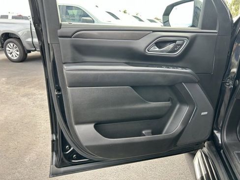 Used 2021 GMC Yukon XL AT4 image 12