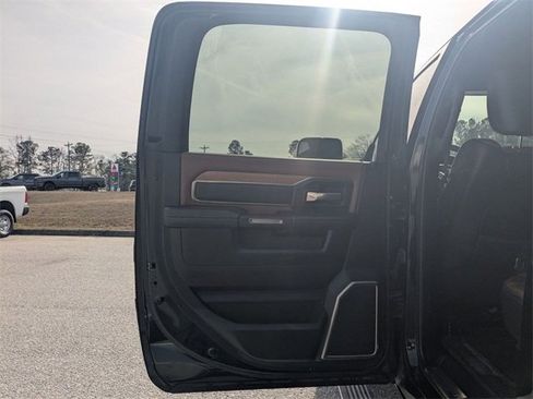 Used 2019 RAM 2500 Limited image 31