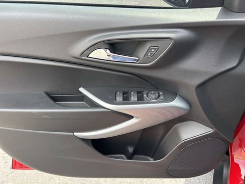 New 2026 Chevrolet Trax LS w/ LS Convenience Package FWD image 13